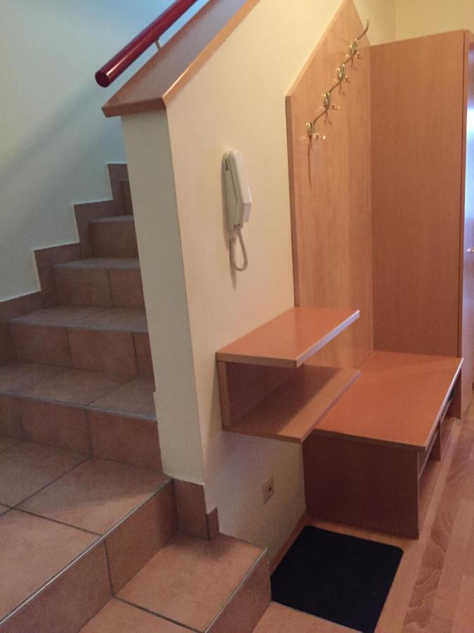 Familien Chalet Mit Direktem Bademantelgang Zur Therme ルッツマンスブルク エクステリア 写真